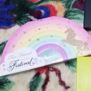 Too Faced Lifes a Festival Pallette